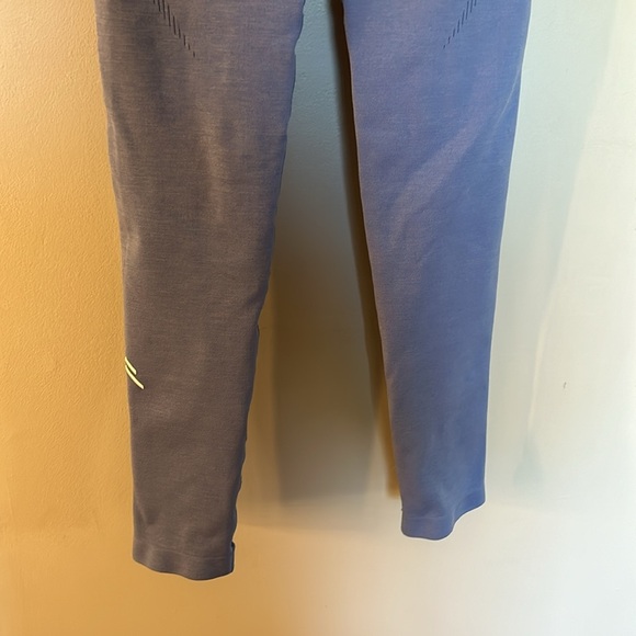 Oner Active Blue Leggings for Dynamic Comfort nwot - Picture 2 of 6